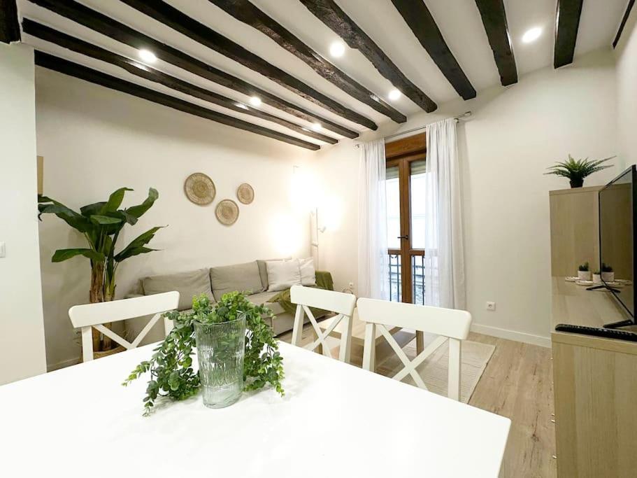 Apartamento De Diseno En Laredo Centro Eksteriør billede