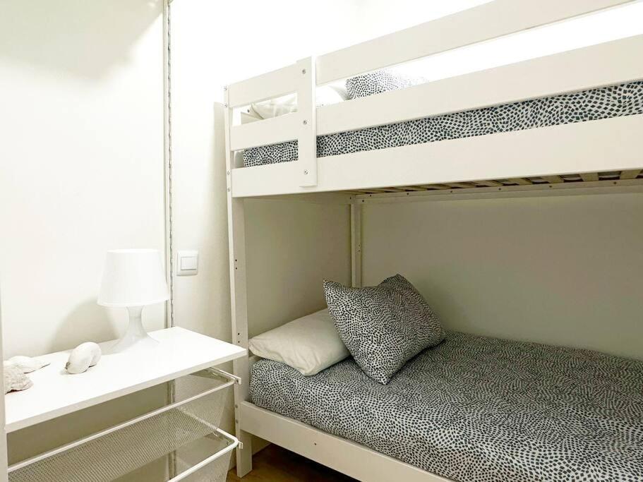 Apartamento De Diseno En Laredo Centro Eksteriør billede