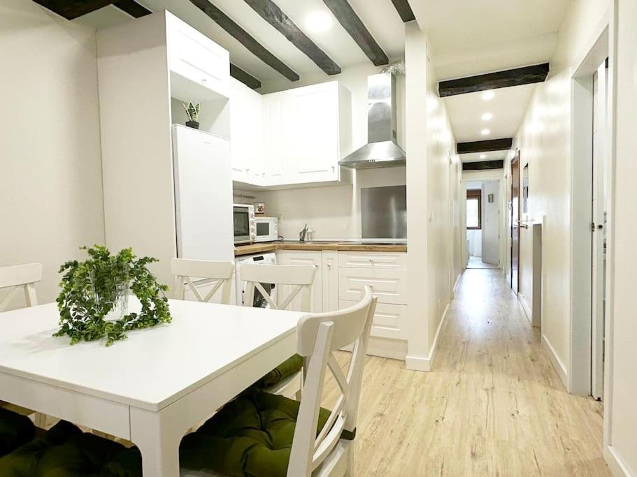 Apartamento De Diseno En Laredo Centro Eksteriør billede