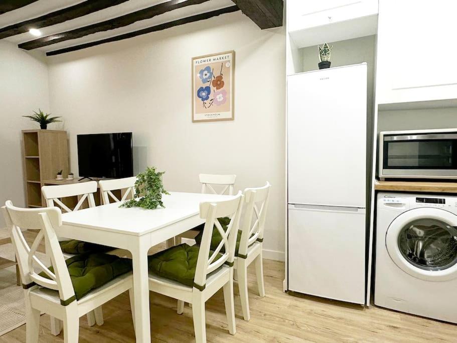 Apartamento De Diseno En Laredo Centro Eksteriør billede